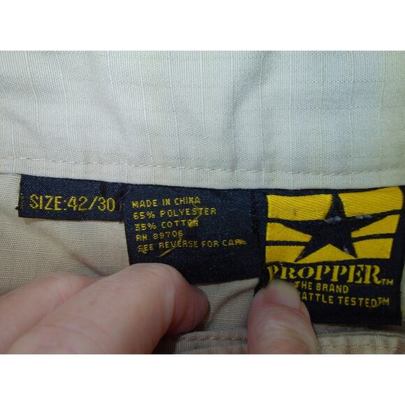 Propper Tactical Pants Men's 42x30 Beige Ripstop BDU Cargo Outdoor Hiking Work - Picture 3 of 11